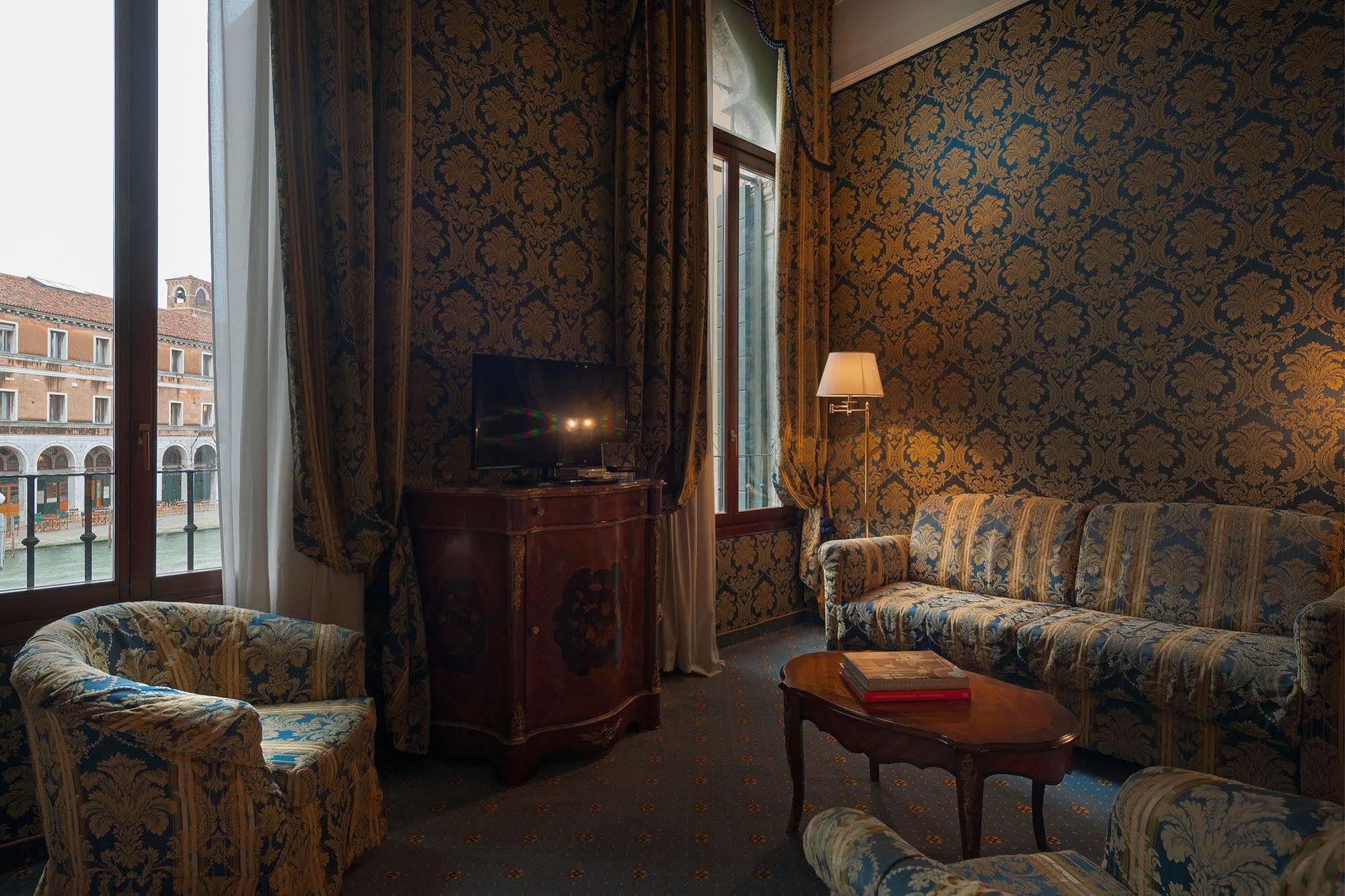 Al Ponte Antico Hotel Venetië Buitenkant foto