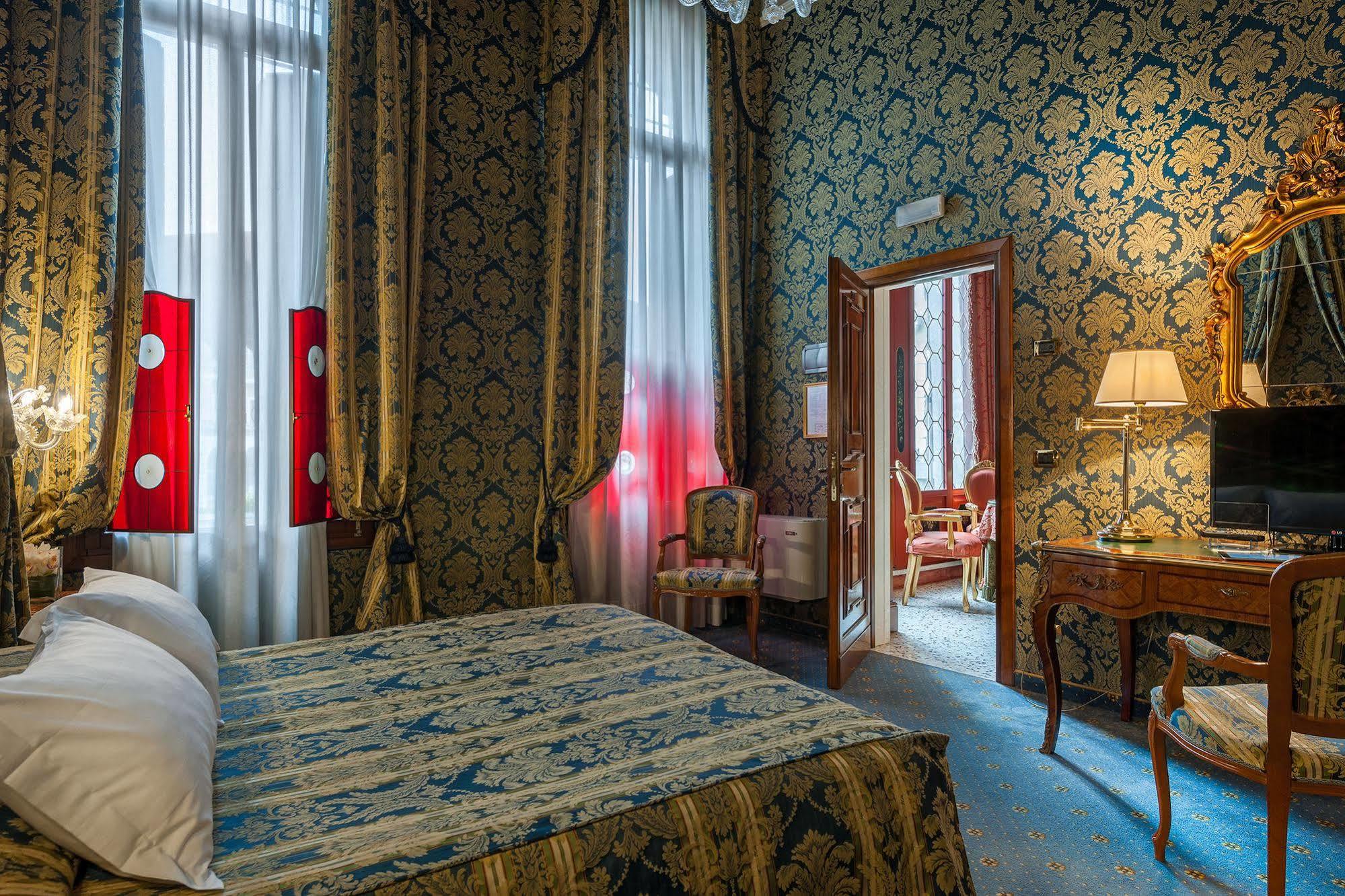 Al Ponte Antico Hotel Venetië Buitenkant foto