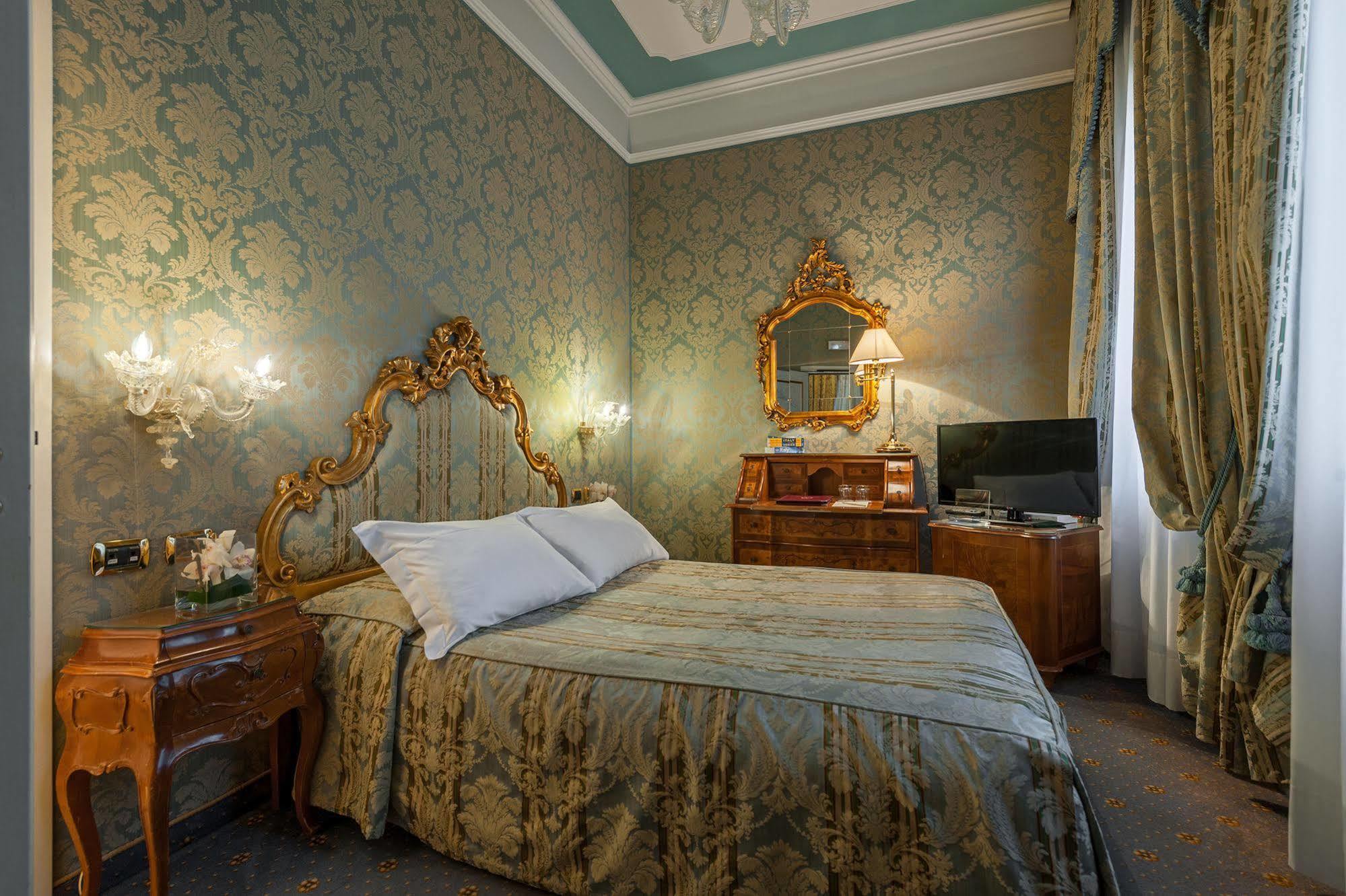 Al Ponte Antico Hotel Venetië Buitenkant foto